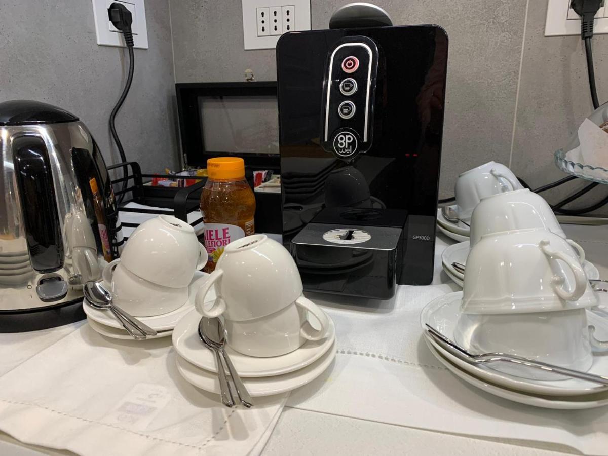 B&B Galleria Cavour Bologna Eksteriør billede